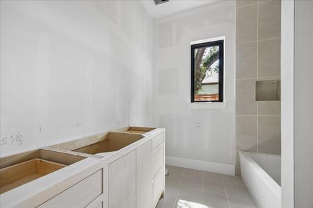 New construction Single-Family house 9050 Elizabeth Rd, Houston, TX 77055 - image 13