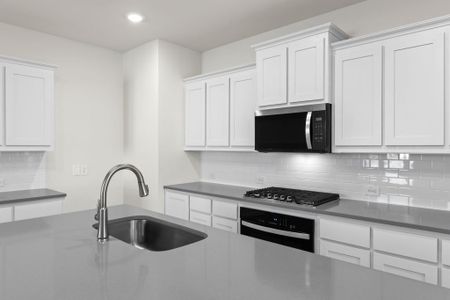 New construction Townhouse house 3076 Tall Pine Ln, Corinth, TX 76210 plan Conroe - image 9