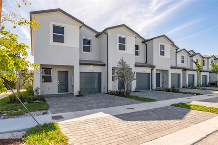 New construction Townhouse house 17976 Sw 359Th Ter, Homestead, FL 33034 - image