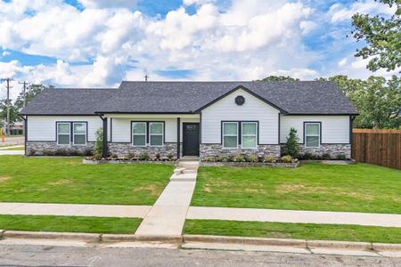 New construction Single-Family house 828 Bell St, Sulphur Springs, TX 75482 - image