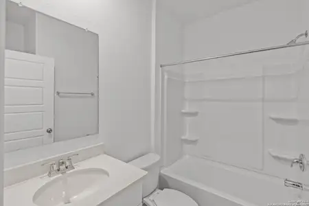 New construction Single-Family house 8232 Smithers Ave, San Antonio, TX 78252 plan Hewitt - image 3