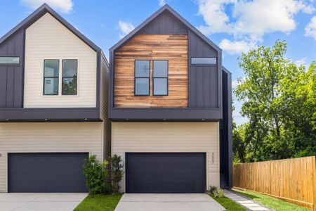 New construction Single-Family house 3505 Rogers St, Houston, TX 77022 - image