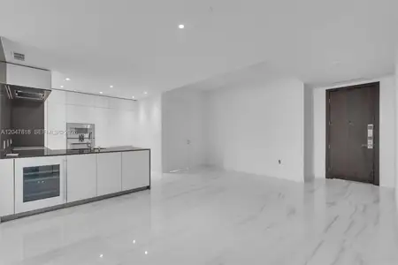 New construction Single-Family house 300 Biscayne Blvd Wy, Miami, FL 33131 - image