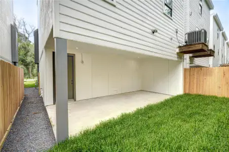 New construction Single-Family house 4535 Creekmont Dr, Houston, TX 77091 - image