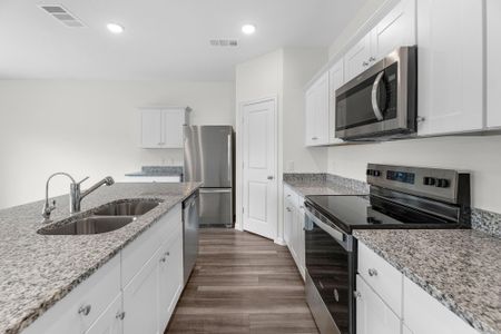 New construction Single-Family house 7908 Cassie Pine Dr, Houston, TX 77016 plan Magellan - image 4