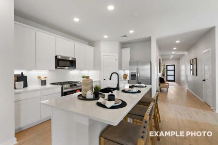 New construction Single-Family house 71 Leon Wy, Dayton, TX 77535 plan The Everett C, 3-Car Garage - image 14