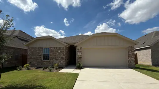 New construction Single-Family house 209 Patton Ln, Venus, TX 76084 plan Blanton - image