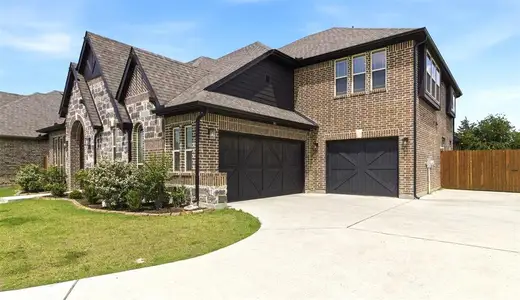 New construction Single-Family house 902 S Bluebird Ln, Midlothian, TX 76065 - image