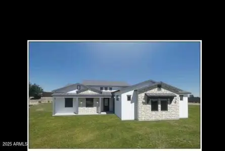 New construction Single-Family house 150 S Cooper Rd, Chandler, AZ 85225 null- photo 0