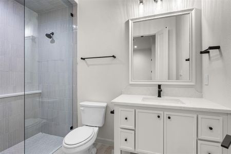 New construction Single-Family house 1130 E Landings N, Granbury, TX 76049 - image 13