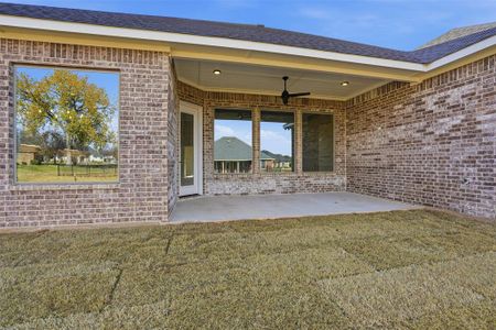 New construction Single-Family house 6002 Oakwood Ct, Granbury, TX 76049 - image 4