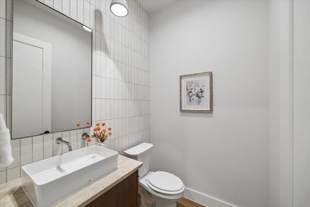 New construction Single-Family house 1212 Candlelight Ln, Houston, TX 77018 - image 12