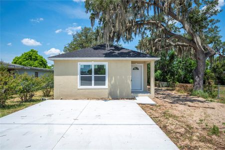 New construction Single-Family house 143 W Northside Drive, Lake Wales, FL 33853 - photo 0