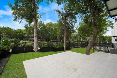 New construction Single-Family house 1719 Spyglass Dr, Unit 1, Austin, TX 78746 - image