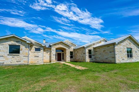 New construction Single-Family house 1385 State Highway 97 E, Floresville, TX 78114 - photo 0