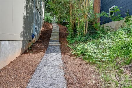 New construction Single-Family house 30 Sand Hill Rd, Asheville, NC 28806 - image