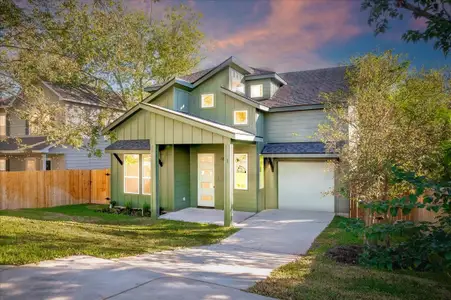 New construction Single-Family house 1809 Maple Ave, Unit 1, Austin, TX 78702 - photo 0