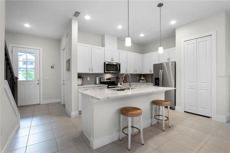 New construction Townhouse house 1635 Birchfield Cv, Oviedo, FL 32765 - image 12