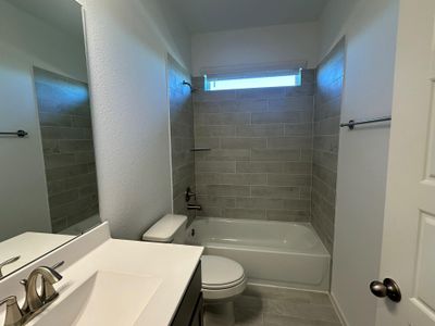 New construction Single-Family house 2502 Caspian Creek Ln, Iowa Colony, TX 77583 - image 5