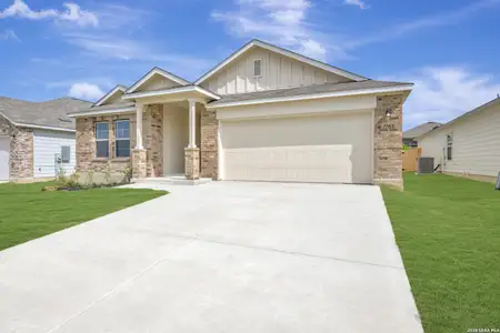 New construction Single-Family house 1108 Limestone Rdg, Seguin, TX 78155 plan Esparanza - image
