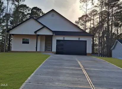 New construction Single-Family house 124 Oklahoma Dr, Unit 124, Louisburg, NC 27549 - image