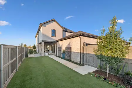 New construction Single-Family house 7516 Prairieside Trl, Grand Prairie, TX 76084 plan The Hastin - image