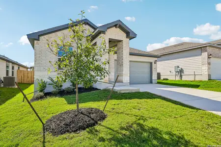 New construction Single-Family house 5437 Wrangler Wy, Marion, TX 78124 plan The Briscoe (820) - image