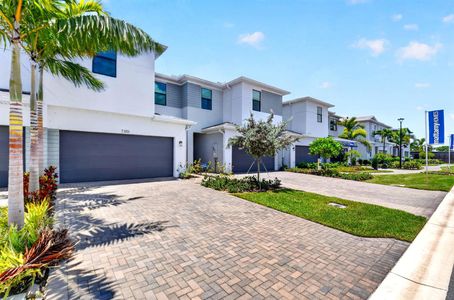 New construction Townhouse house 7351 Lenora Ln, Lake Worth, FL 33467 - image
