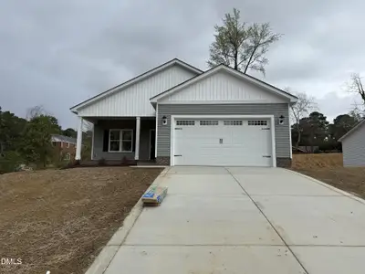 New construction Single-Family house 1711 Elizabeth Dr, Kinston, NC 28504 - image