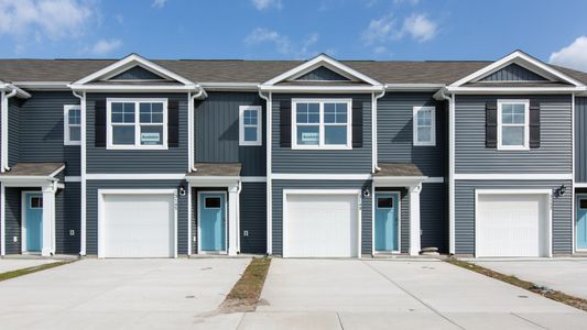 New construction Single-Family house 4330 Majesty Dr, Castle Hayne, NC 28429 plan Pearson Th - image