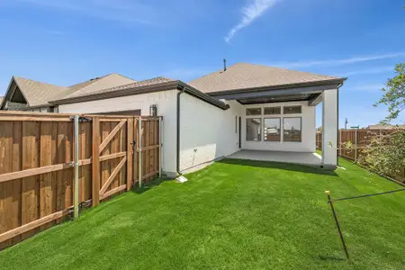 New construction Single-Family house 1005 Peach Blossom Ave, Crowley, TX 76036 plan The Bassett - image