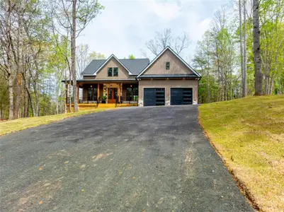 New construction Single-Family house 1050 Rainbow Cir, Cleveland, GA 30528 - image