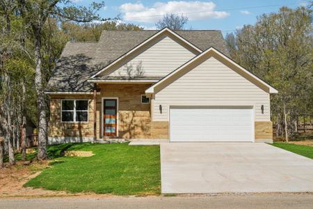 New construction Single-Family house 174 W Kaanapali Ln, Bastrop, TX 78602 - photo 0