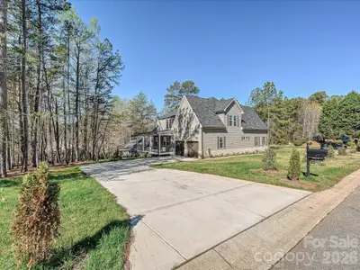 New construction Single-Family house 4609 Firethorn Ct, Denver, NC 28037 - image