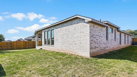 New construction Single-Family house 369 Prickly Poppy Loop, Niederwald, TX 78640 Design 2263W- photo 22 22