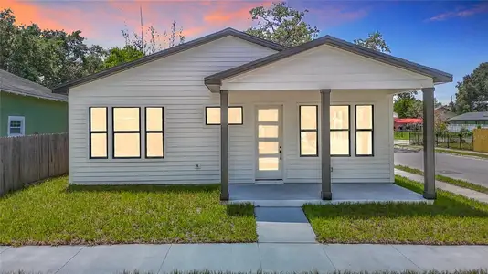New construction Single-Family house 2001 E 20Th Ave, Tampa, FL 33605 - image