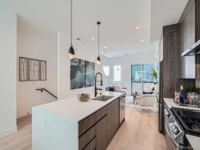 New construction Townhouse house 2118 Applewood Dr, Lakewood, CO 80215 - image 8