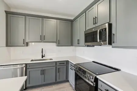 New construction Townhouse house 7538 Deer Valley Cir, Tampa, FL 33635 plan Palm - image
