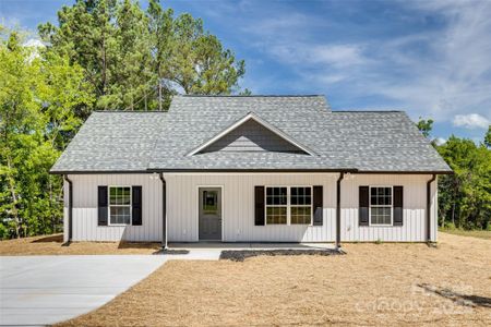 New construction Single-Family house 304 E St, Heath Springs, SC 29058 - image