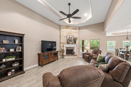 New construction Single-Family house 643 Southcreek Park, Livingston, TX 77351 - image 17