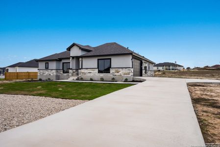 New construction Single-Family house 199 Turnberry, La Vernia, TX 78121 - photo 0