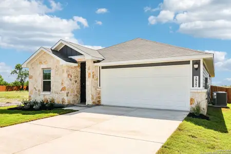 New construction Single-Family house 2922 Clemente Wy, Converse, TX 78109 plan The Briscoe (820) - image