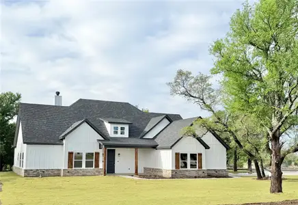 New construction Single-Family house 1008 Sabrina Ct, Weatherford, TX 76085 - image