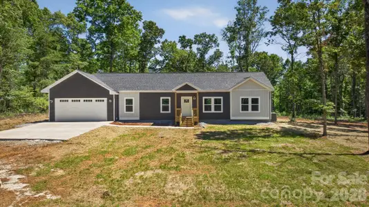 New construction Single-Family house 159 Evenfall Ln, Columbus, NC 28722 - image