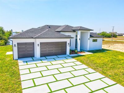 New construction Single-Family house 106 Ne 23Rd St, Cape Coral, FL 33909 - image