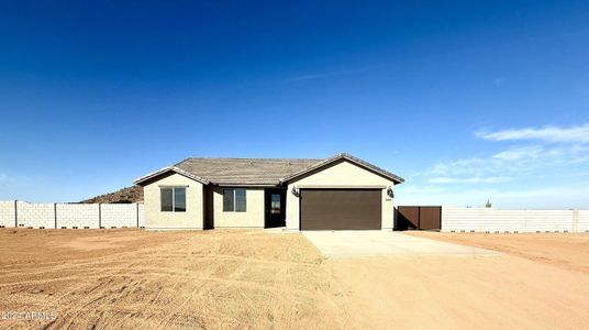 New construction Single-Family house 8486 W Ginger Trl, Casa Grande, AZ 85194 null- photo 12 12