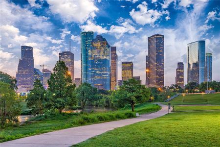 Close distance of Downtown Houston