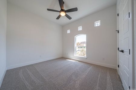 New construction Single-Family house 2028 Toscano Wy, Kerrville, TX 78028 - image 13
