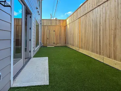 New construction Townhouse house 5329 Dora St, Houston, TX 77005 - image