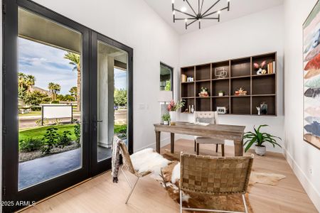 New construction Single-Family house 5739 E Calle Del Paisano, Phoenix, AZ 85018 - image 9